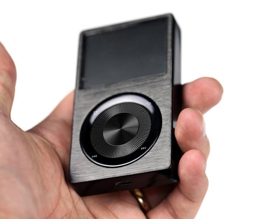 Fiio X1 mockup photos at Fiio's Facebook — ohm image